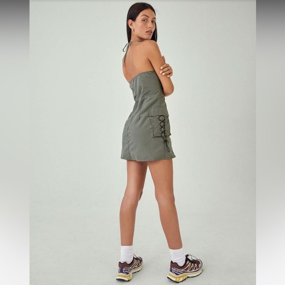 NWT Motel X Jacquie Schmidt bungee cord cargo pocket Mini halter tie neck dress - Picture 9 of 16